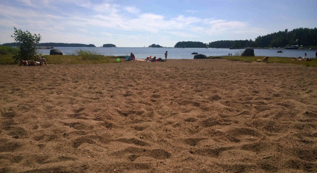 Uimaranta ja hiekkaa - Santalahti Resort - Kotka Finland